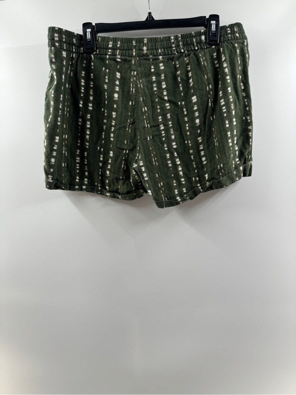 Old Navy Olive Green Printed Pull-On Shorts – Women's Large - Picture 5 of 7
